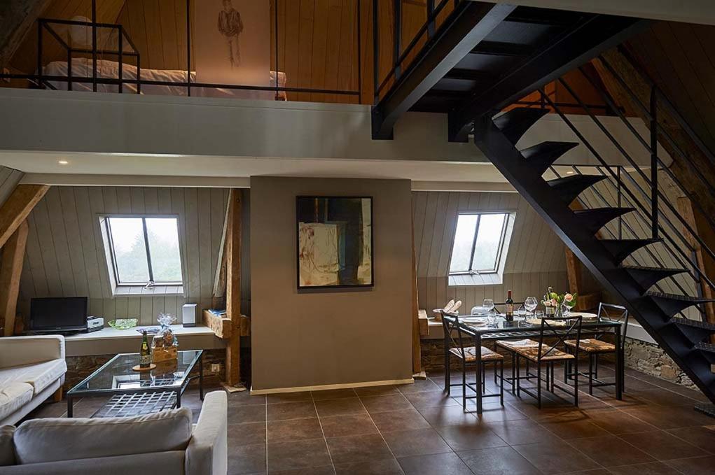 Gite La Passerelle - Manoir Le Plessix Madeuc Corseul Exteriör bild